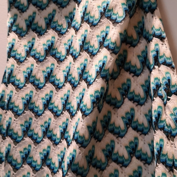 🌼 Cute Knit halter style mini dress - Picture 12 of 12